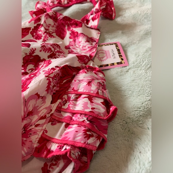 ✨HP✨ Floral romper - Picture 4 of 13